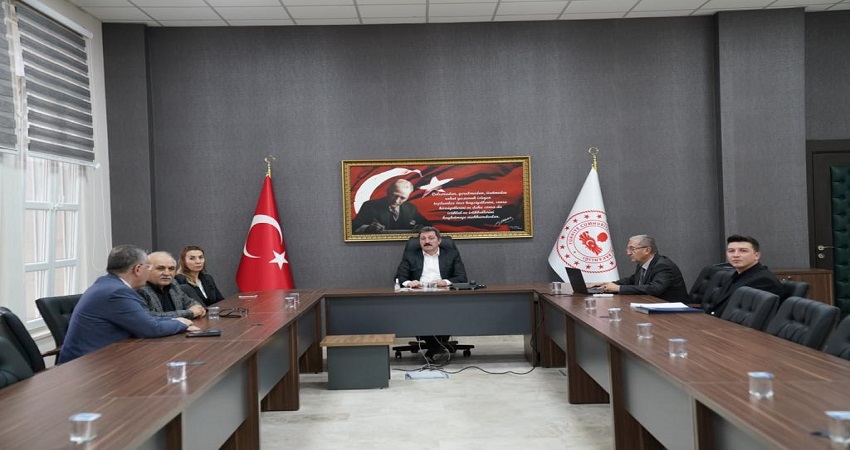 Muğla Valisi Sn. Orhan Tavlı başkanlığında Seydikemer Tarıma Dayalı İhtisas (Süt Sığırcılığı) Organize Sanayi Bölgesi toplantısı düzenlendi.